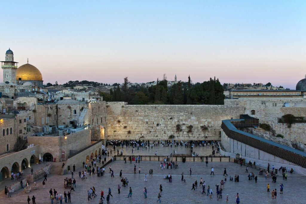 O que é Jerusalém conheça a cidade por meio de pontos turísticos
